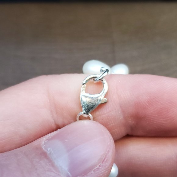 7 Inch Sterling Silver Cute Genuine White Pearls Bracelet - Picture 4 of 6